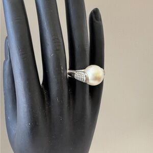Brighton Pearl Meridian Silver Ring with Crystals Retired Size 5